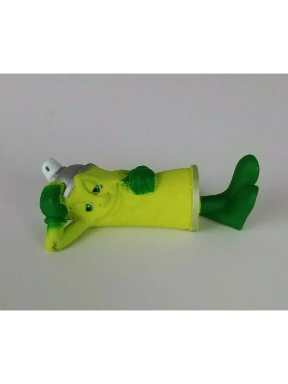 The CAN CREW Urban Spray Cans Laylow Green figurine collectible retired 1.5